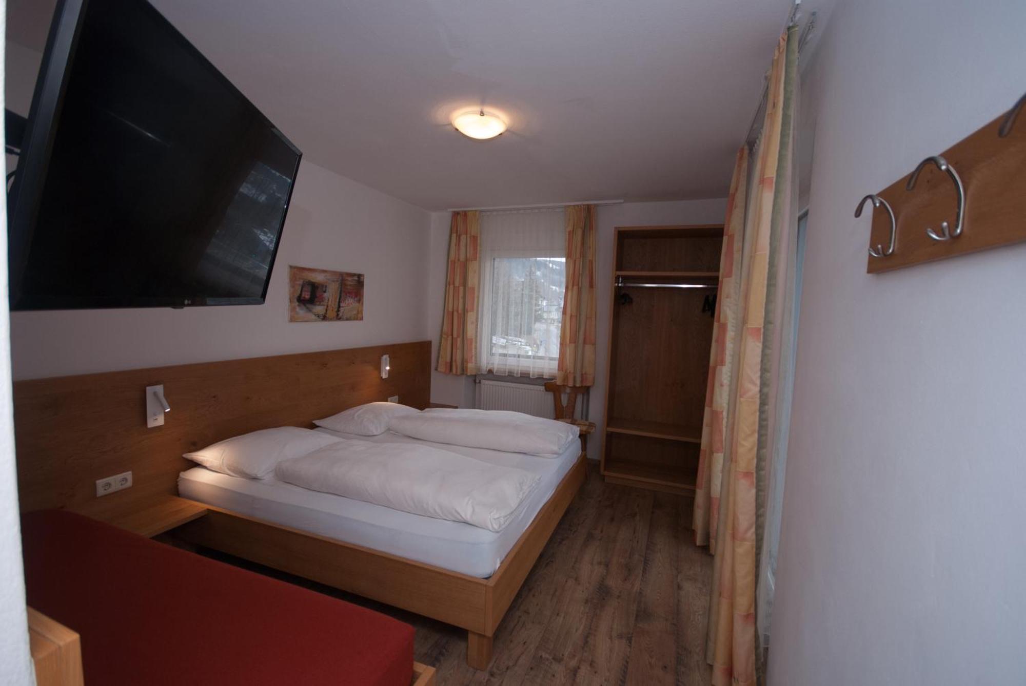 Aparthotel Garni Hofer Sexten Exterior foto
