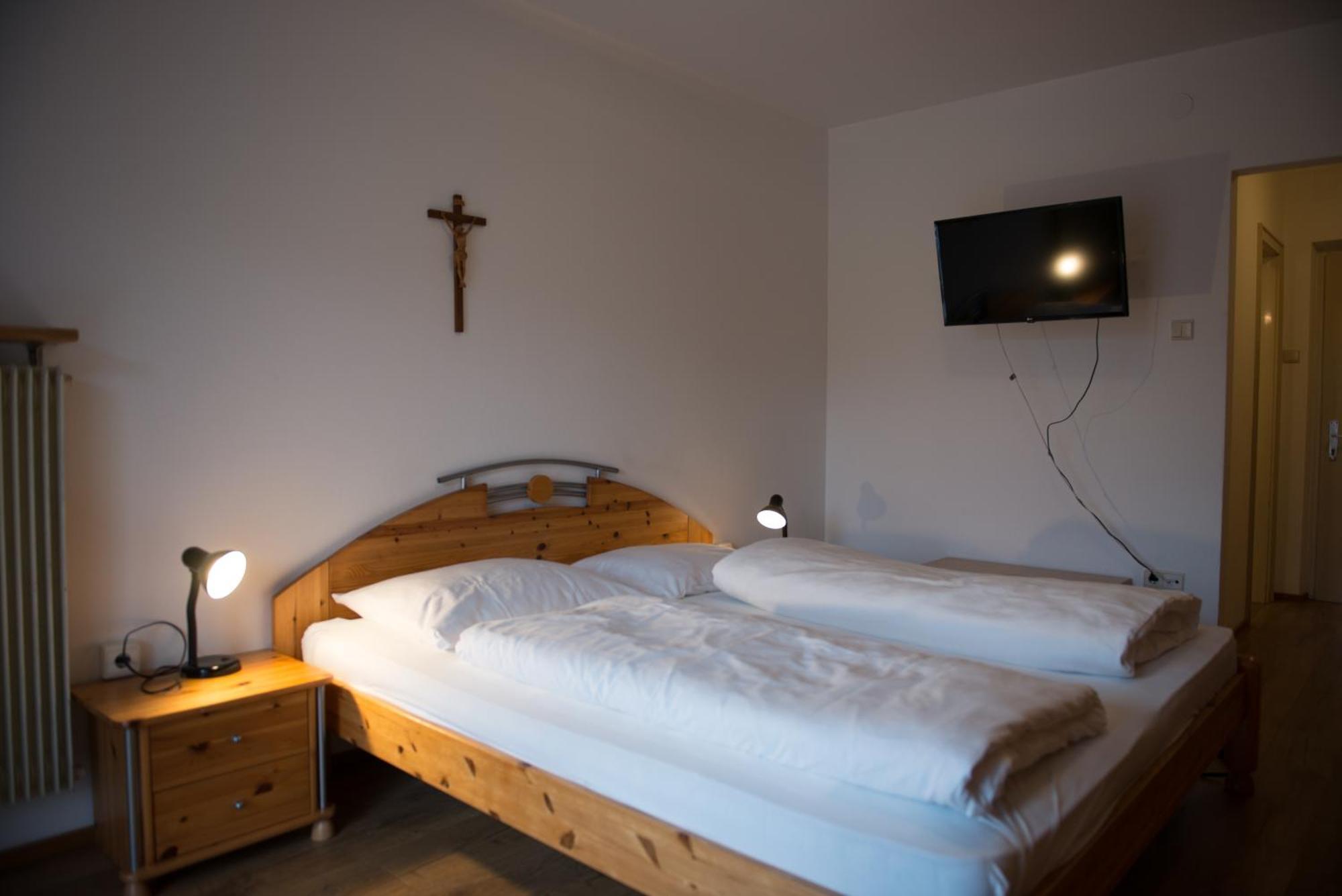 Aparthotel Garni Hofer Sexten Exterior foto