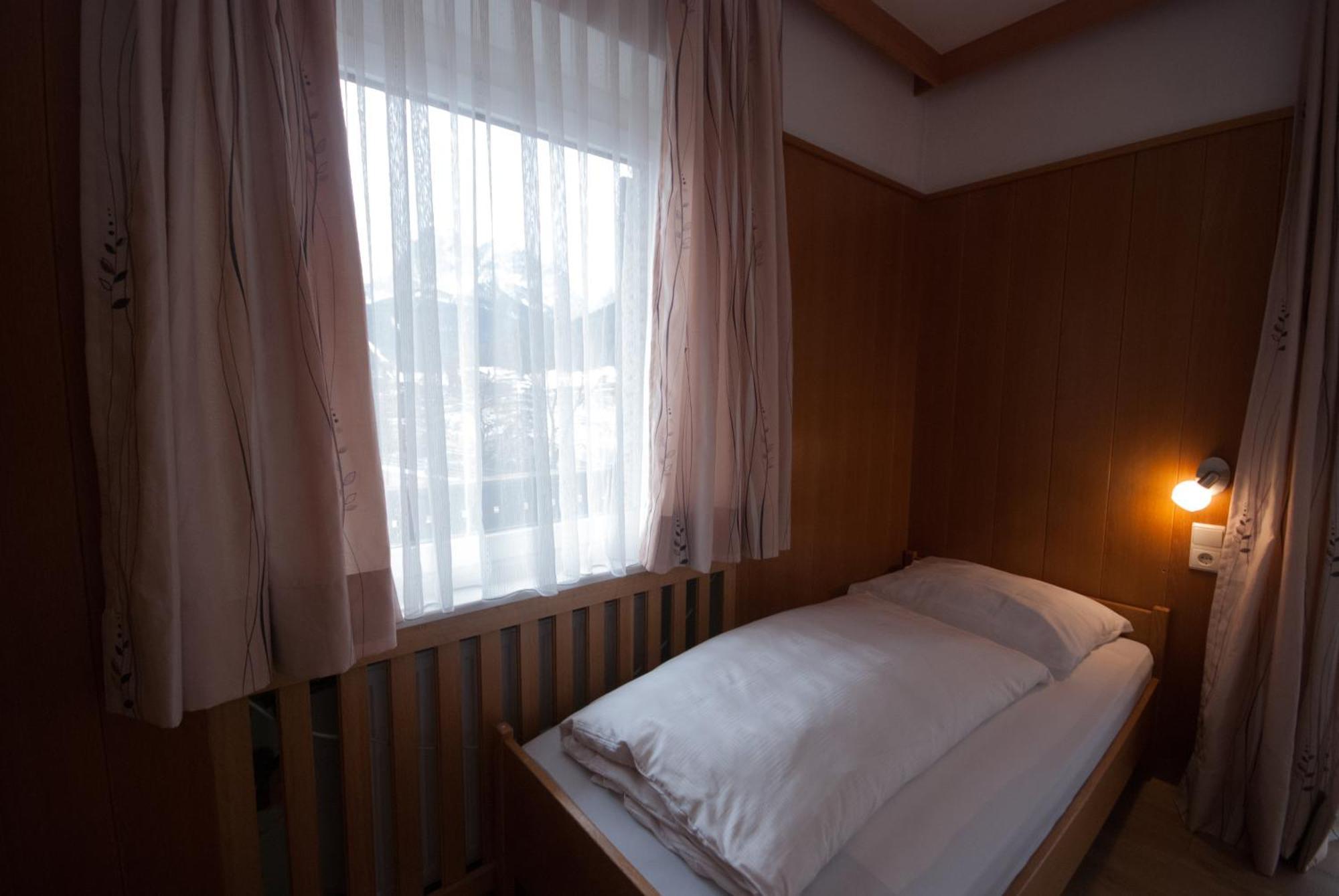 Aparthotel Garni Hofer Sexten Exterior foto