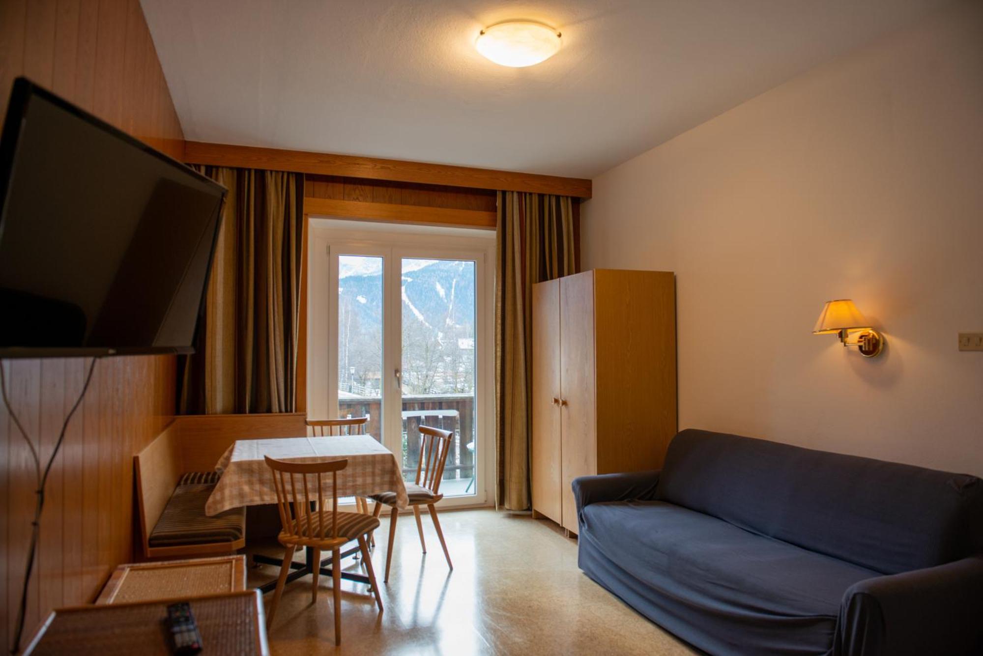 Aparthotel Garni Hofer Sexten Exterior foto